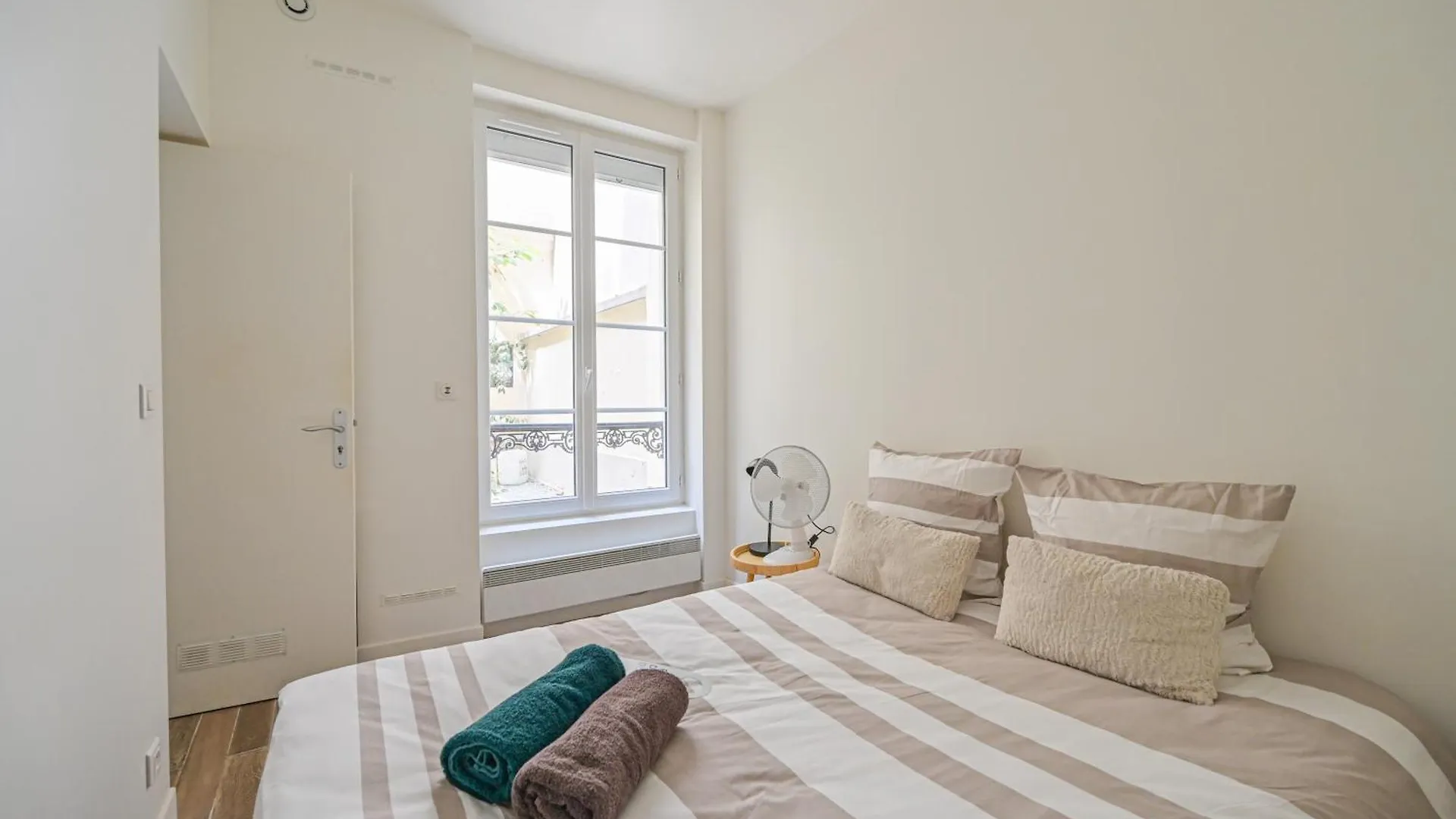 Apartment Appartement Suite Truffaut Paris